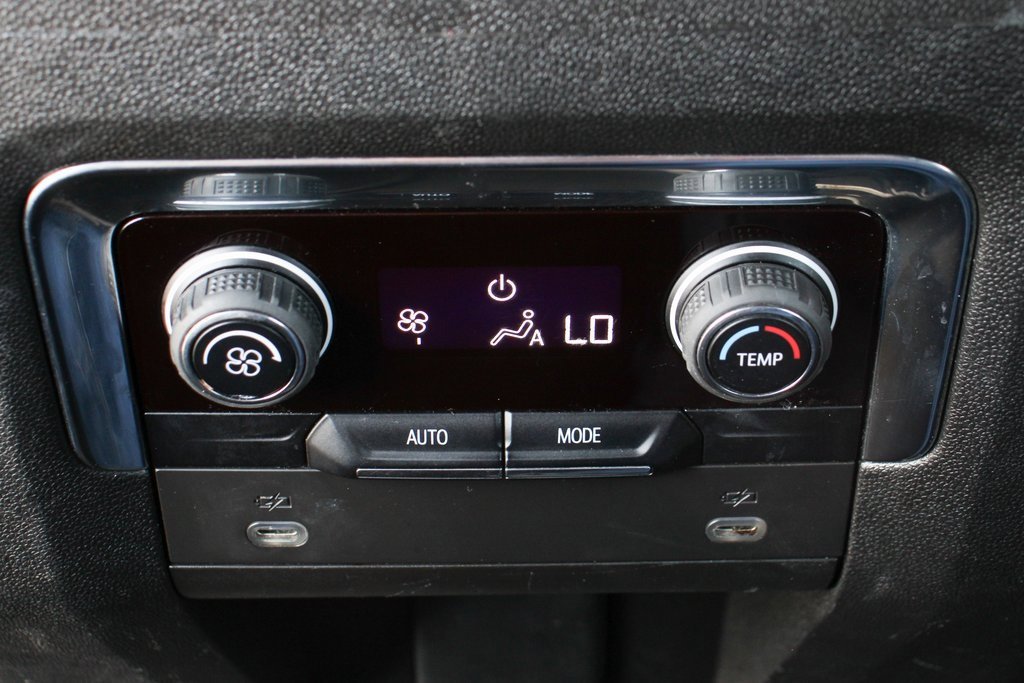 Used 2023 Chevrolet Tahoe LT image 38