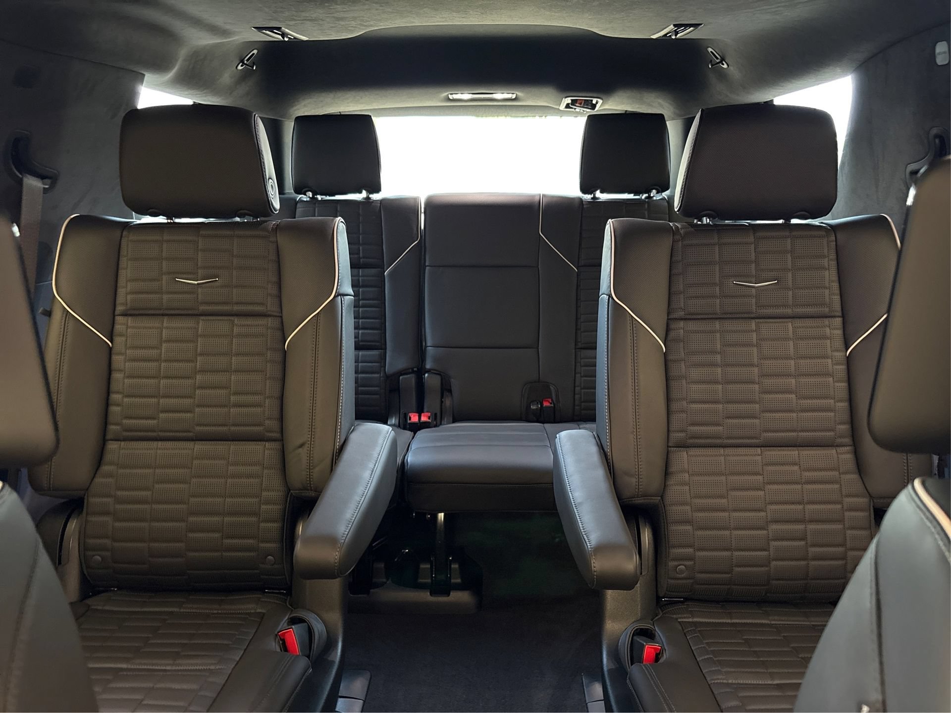 New 2026 Cadillac Escalade Platinum Sport AWD/4WD image 16