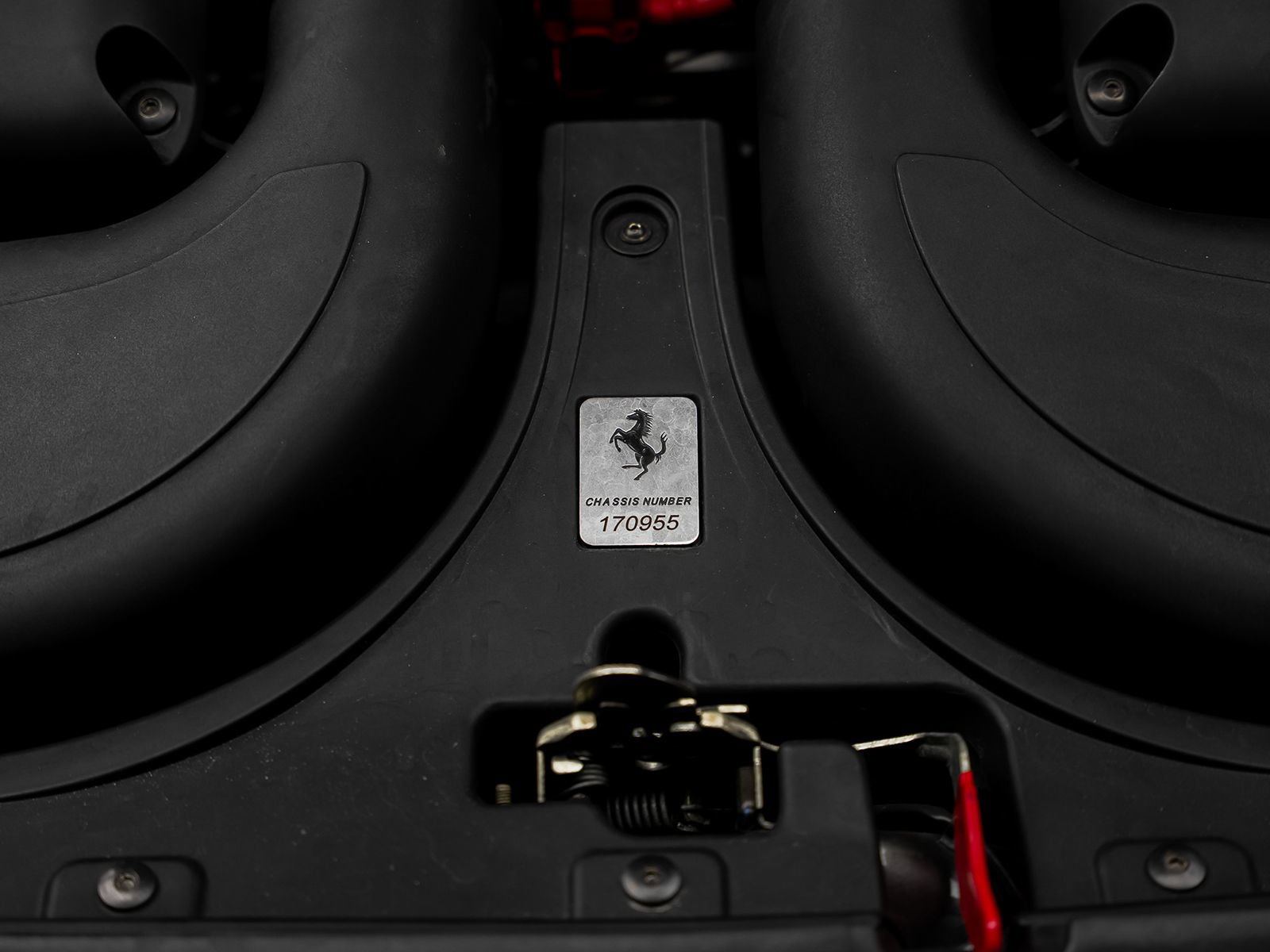 Used 2010 Ferrari California RWD image 66