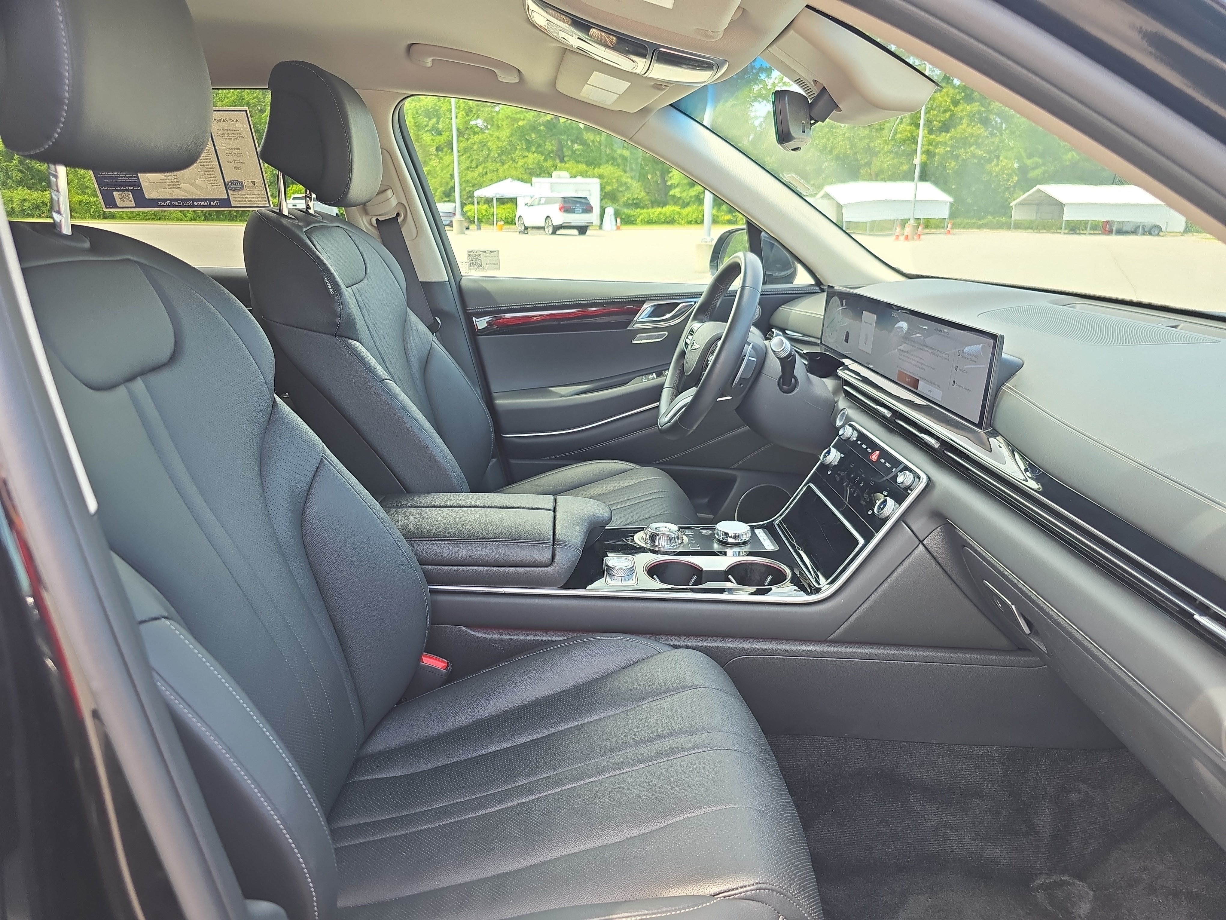 Used 2025 Genesis GV80 2.5T Standard AWD/4WD image 10