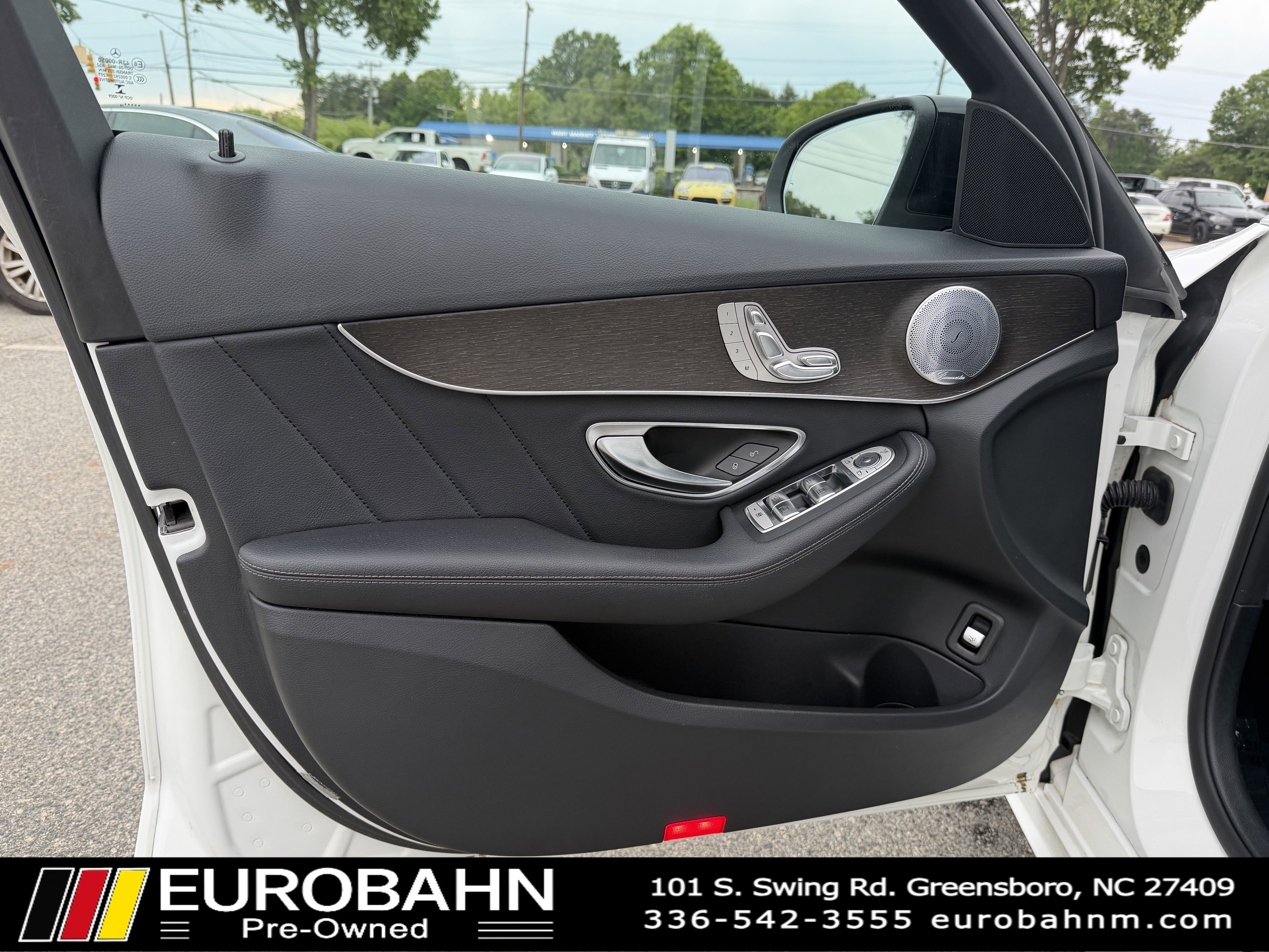 Used 2019 Mercedes-Benz C 300 4MATIC Sedan image 10