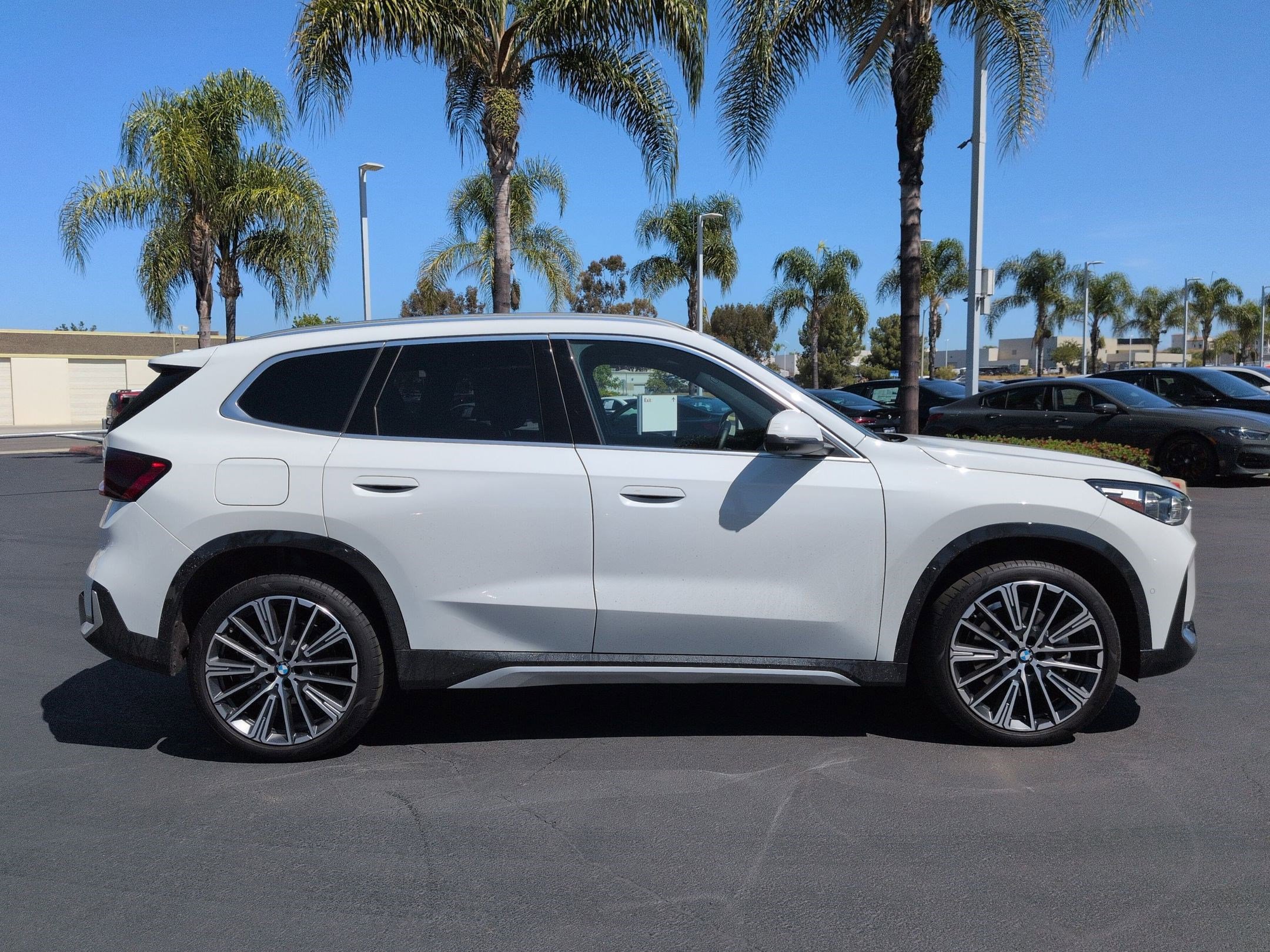 Used 2025 BMW X1 xDrive28i w/ Technology Package AWD/4WD image 11