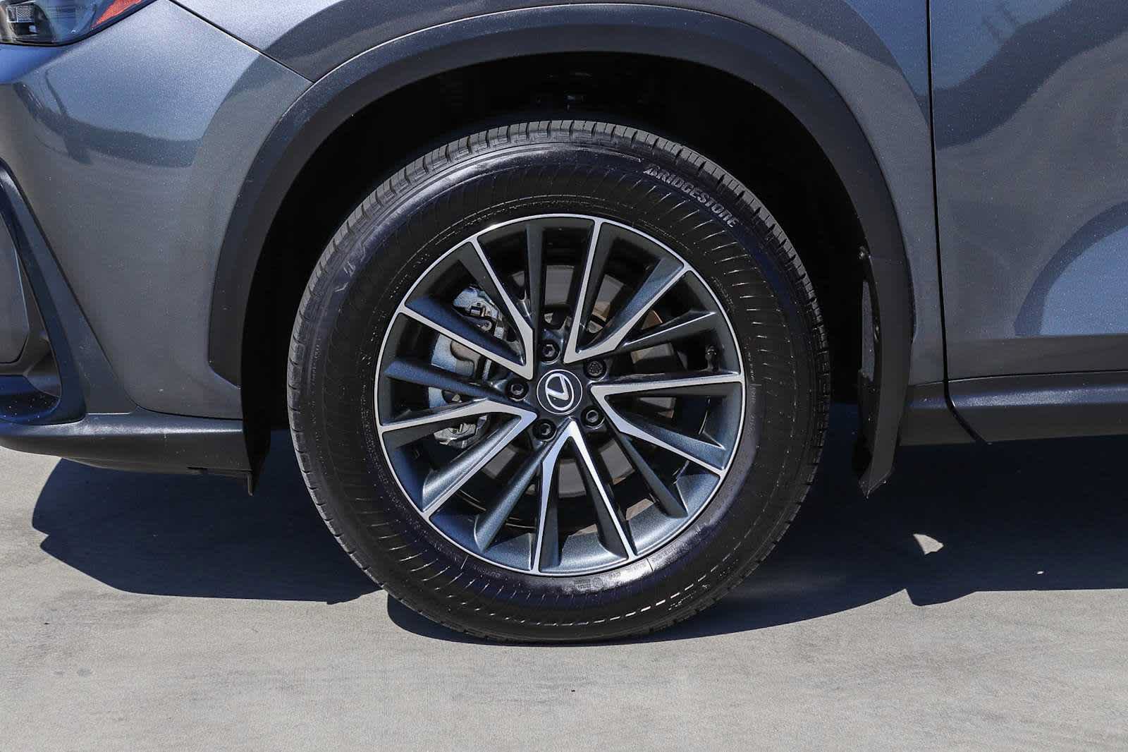 Certified 2025 Lexus NX 250 FWD image 11