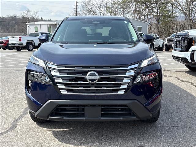 Used 2025 Nissan Rogue SV video 3