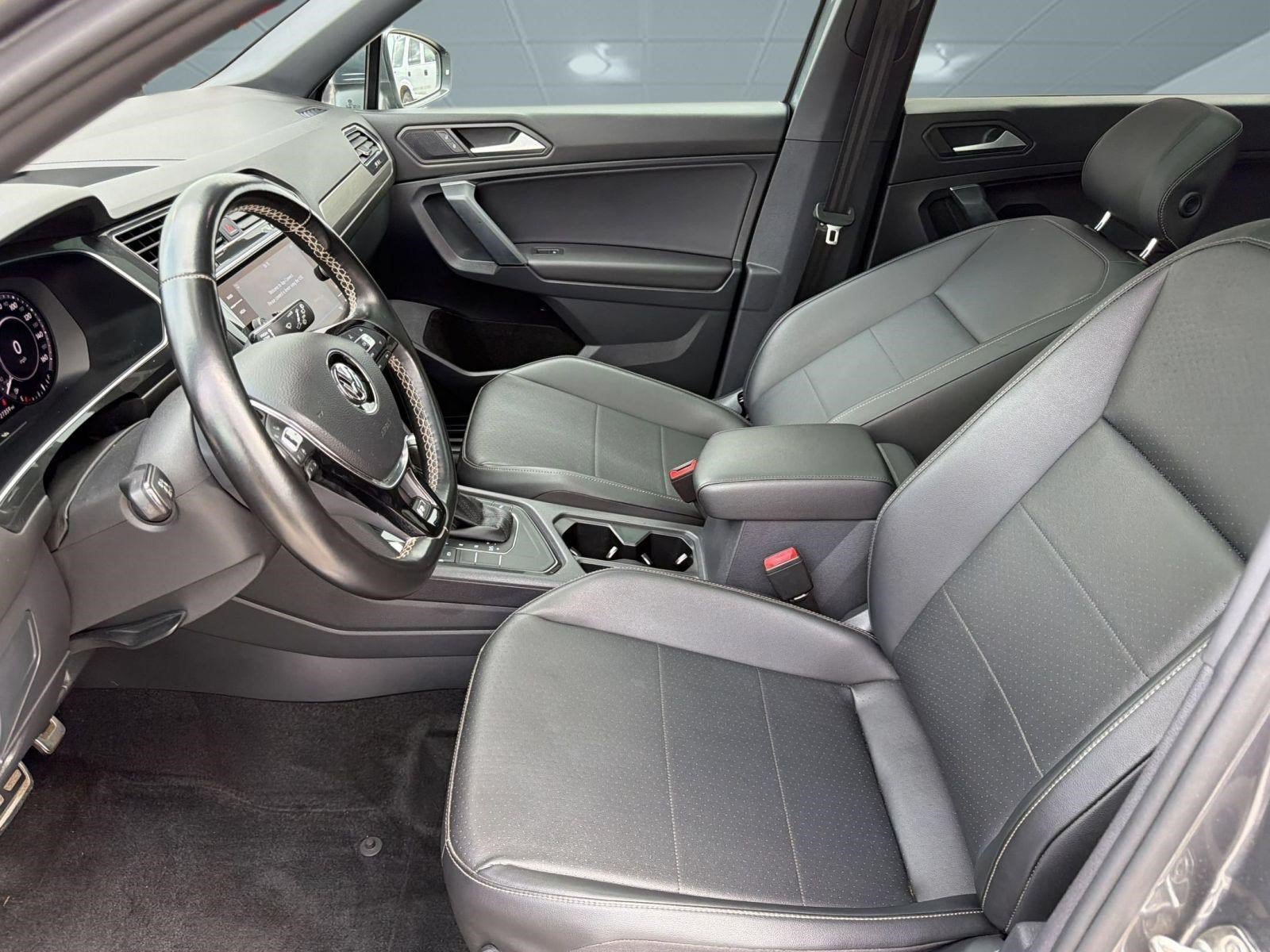 Used 2019 Volkswagen Tiguan SEL R-Line FWD image 5
