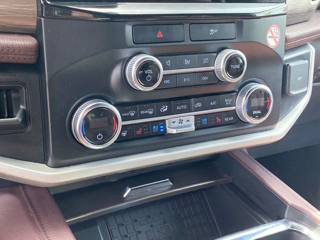 Used 2023 Ford Expedition Limited AWD/4WD image 12