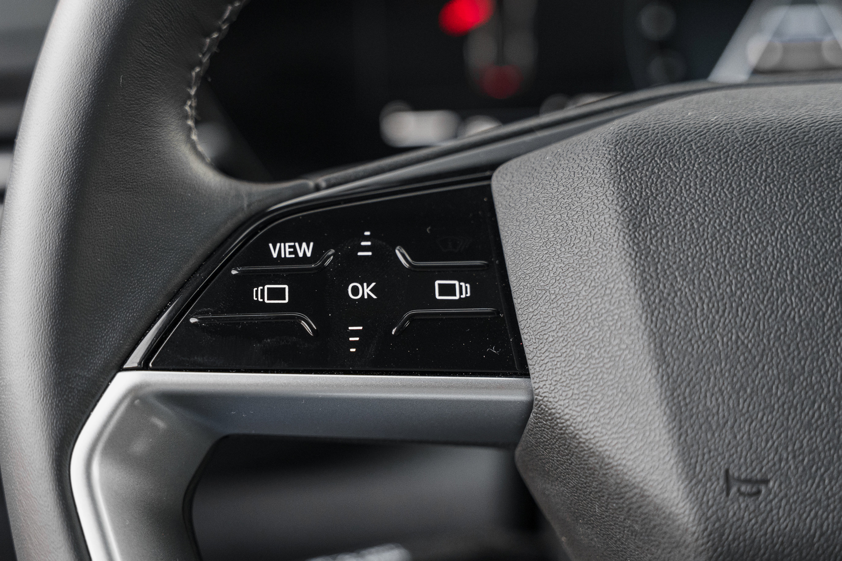 Certified 2025 Audi Q5 Premium w/ Convenience Package image 18