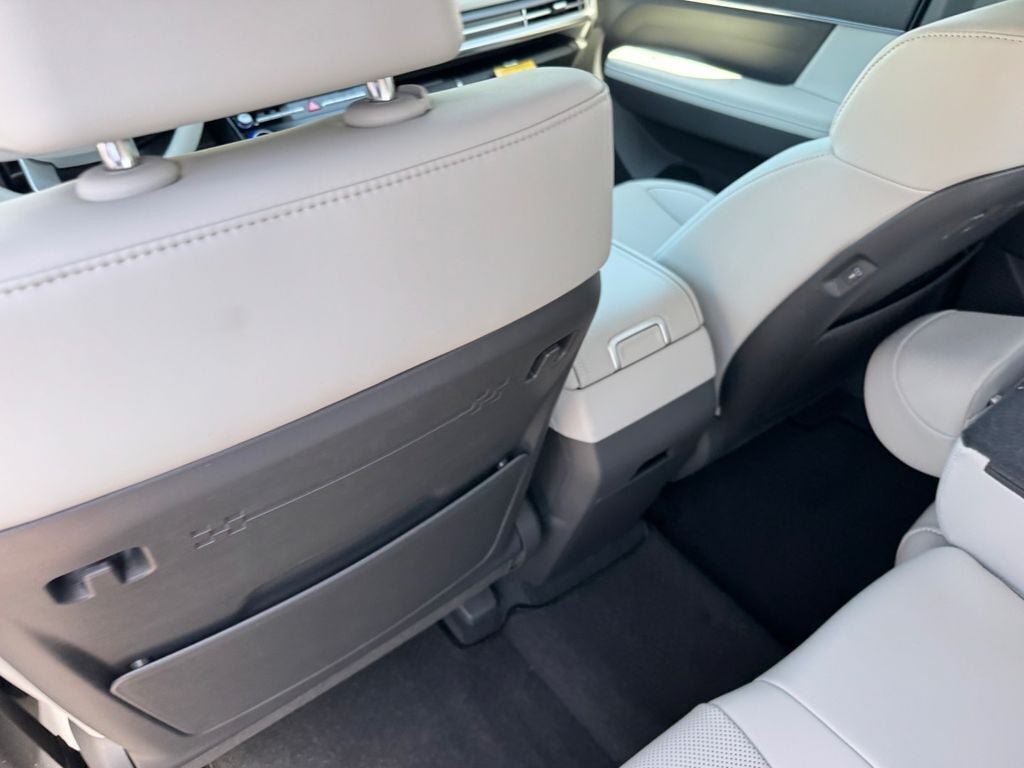 New 2026 Hyundai Santa Fe SEL FWD image 16
