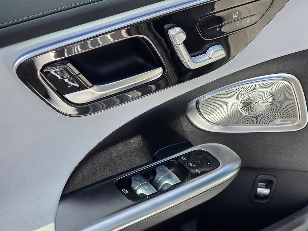 New 2026 Mercedes-Benz C 300 4MATIC Sedan image 33