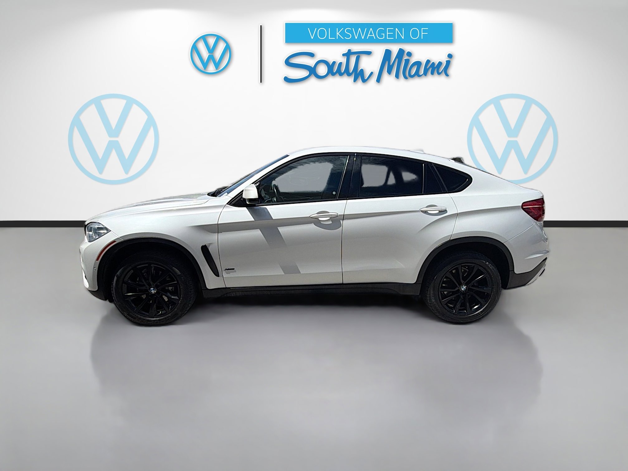 Used 2019 BMW X6 xDrive35i image 4