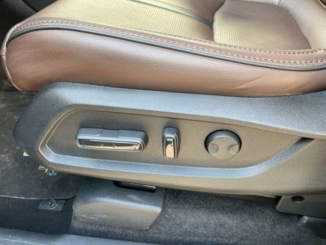 Used 2023 Honda Pilot Elite image 9