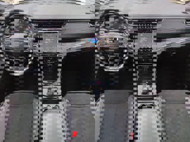 Used 2025 Jeep Grand Cherokee Altitude image 15