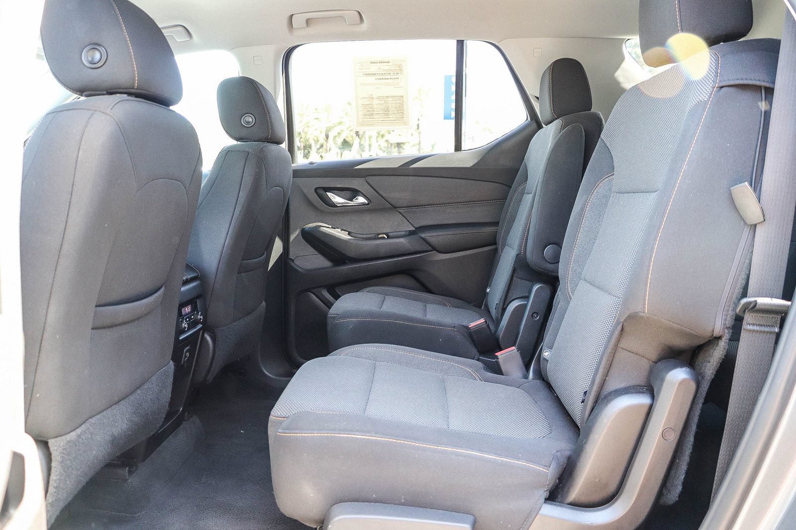 Used 2019 Chevrolet Traverse LT FWD image 19
