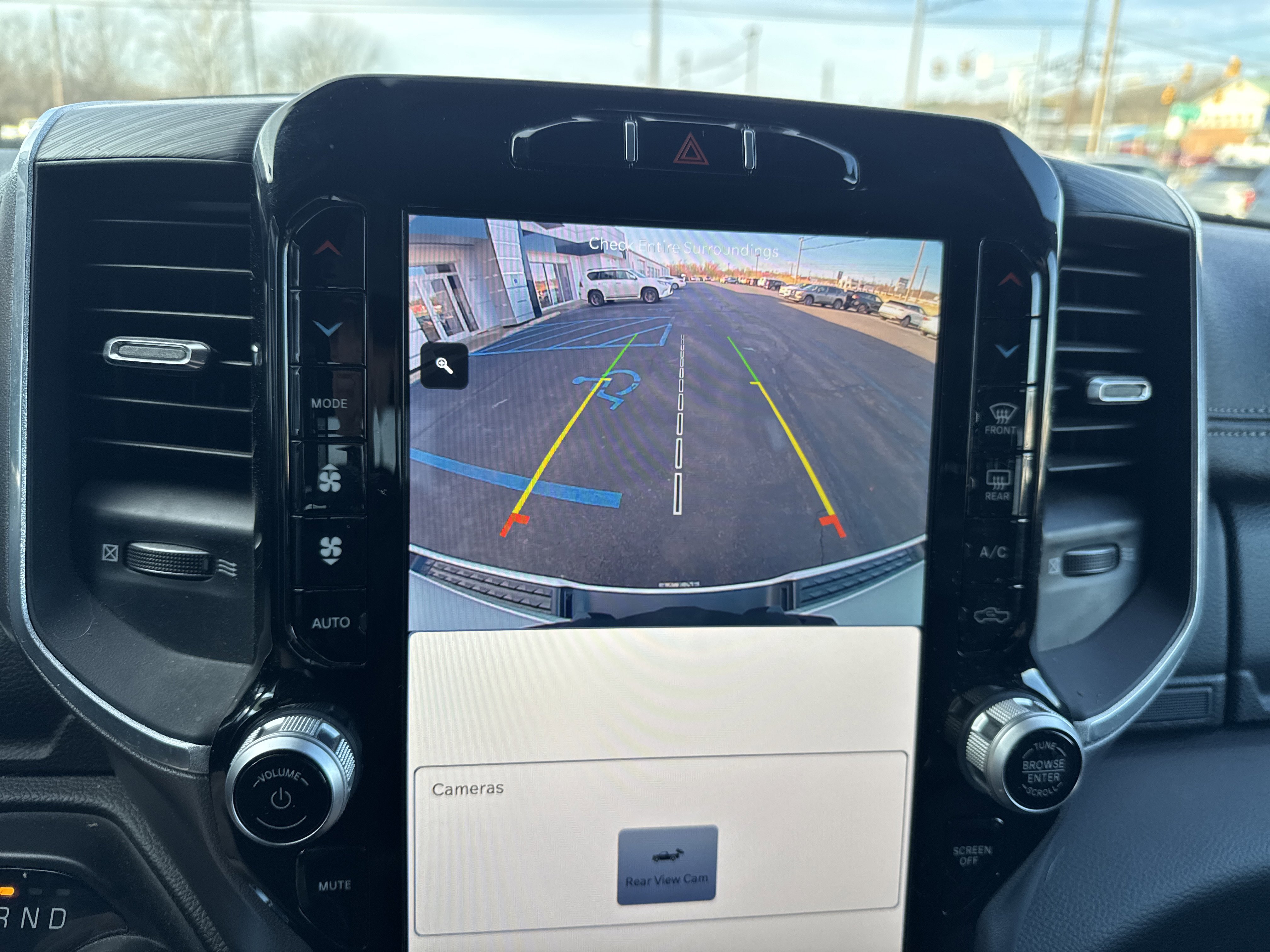 Used 2023 RAM 1500 Laramie image 26