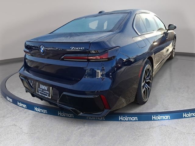 New 2026 BMW 750e xDrive w/ Executive Package image 5