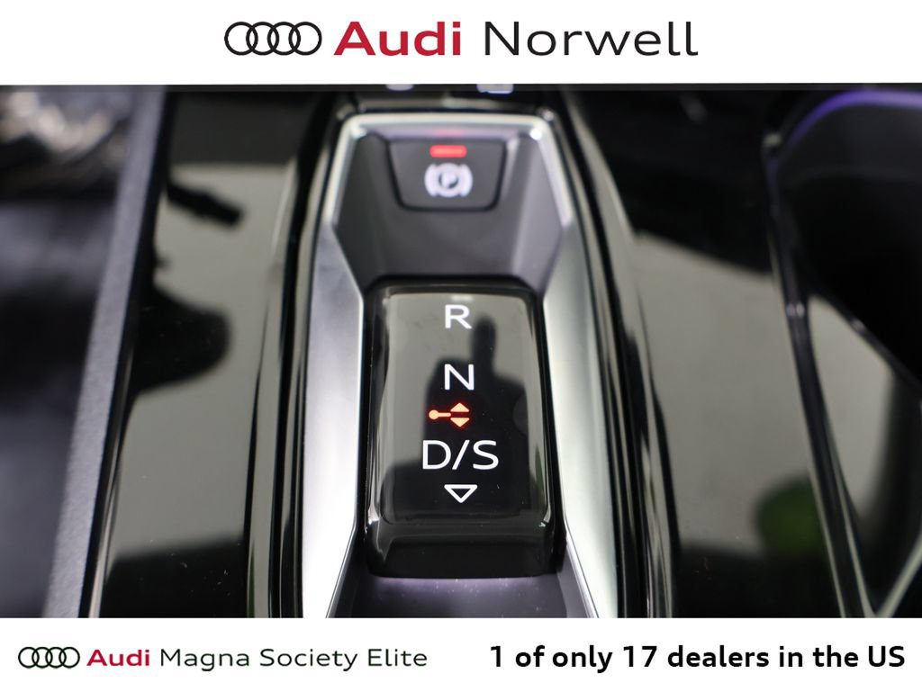 Used 2025 Audi A5 2.0T Premium w/ Convenience Package AWD/4WD image 4
