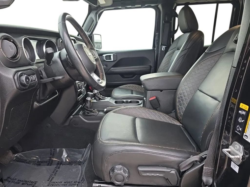 Used 2021 Jeep Wrangler Unlimited Sahara AWD/4WD image 13