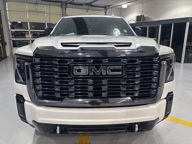 Used 2024 GMC Sierra 2500 Denali Ultimate w/ LPO, GMC Protection Package video 2