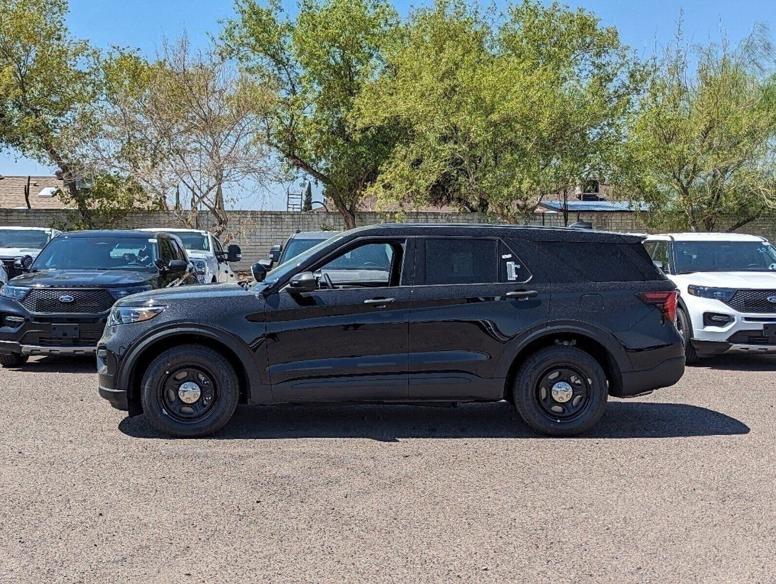 New 2025 Ford Explorer 4WD Police Interceptor image 2