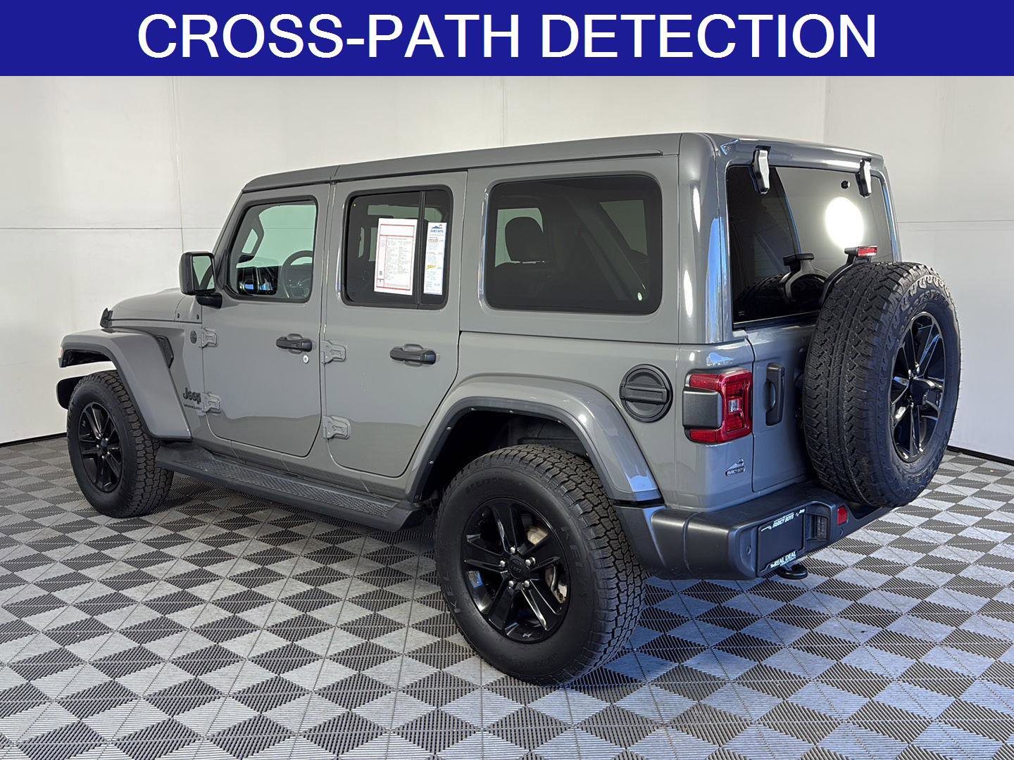 Used 2023 Jeep Wrangler Unlimited Sahara image 7