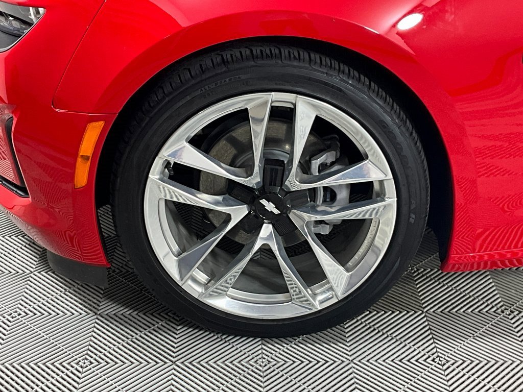 Used 2022 Chevrolet Camaro LT w/ RS Package image 26