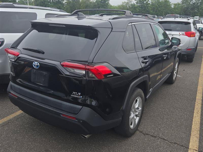 Used 2019 Toyota RAV4 XLE w/ Convenience Package AWD/4WD image 10