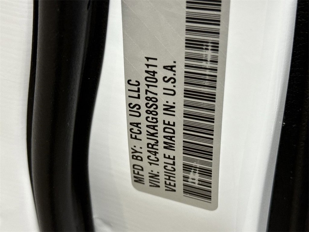 New 2025 Jeep Grand Cherokee L Laredo w/ Luxury Tech Group I image 28