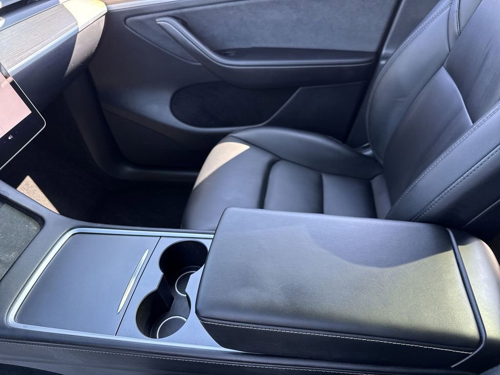 Used 2023 Tesla Model Y Long Range image 16