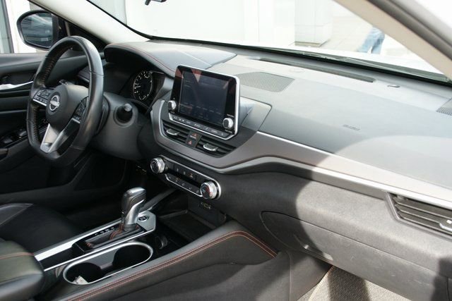 Used 2024 Nissan Altima 2.5 SR image 36