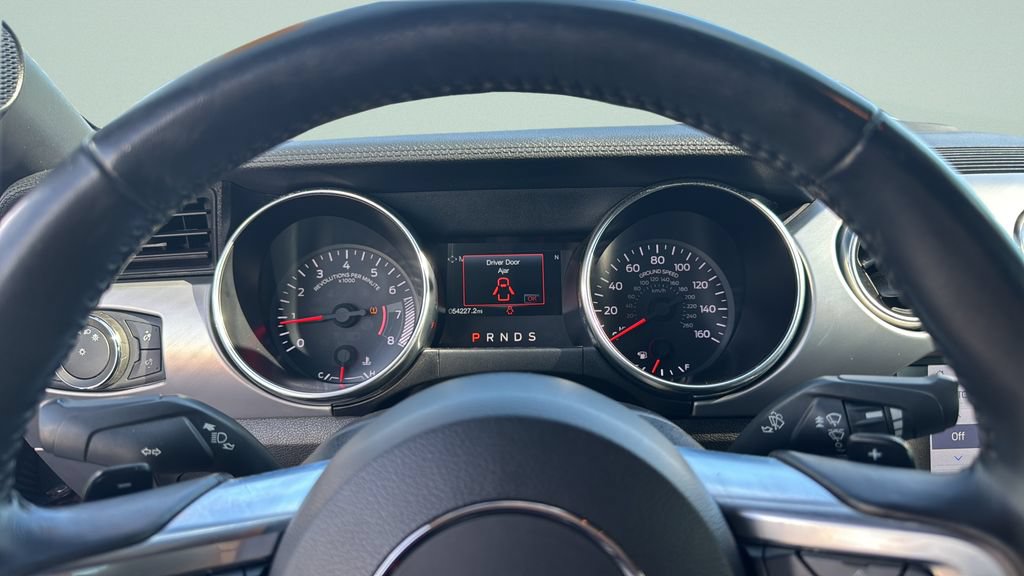 Used 2020 Ford Mustang Premium RWD image 36