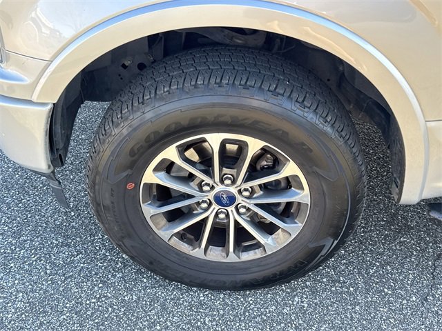 Used 2019 Ford F150 XLT w/ Equipment Group 302A Luxury image 11