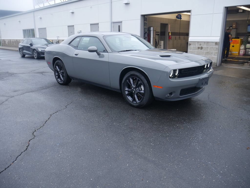 Used 2023 Dodge Challenger SXT w/ Blacktop Package AWD/4WD image 10