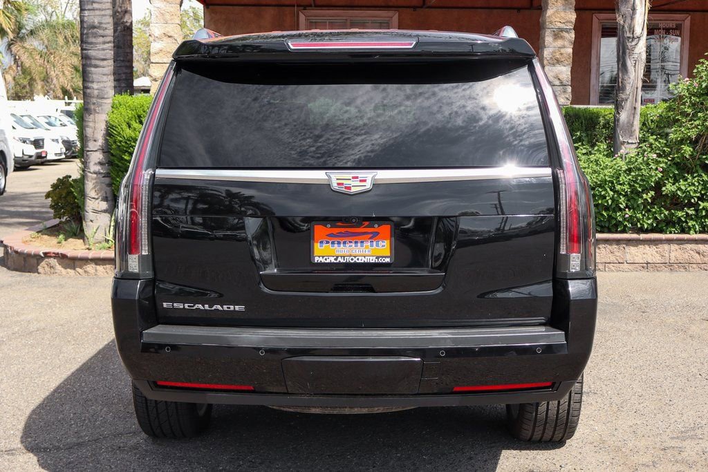 Used 2019 Cadillac Escalade Platinum AWD/4WD image 7