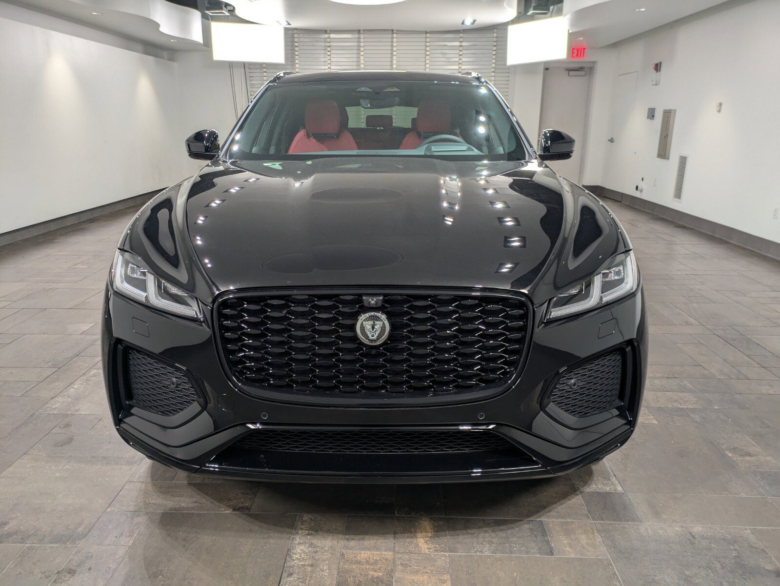 New 2026 Jaguar F-PACE R-Dynamic S image 2