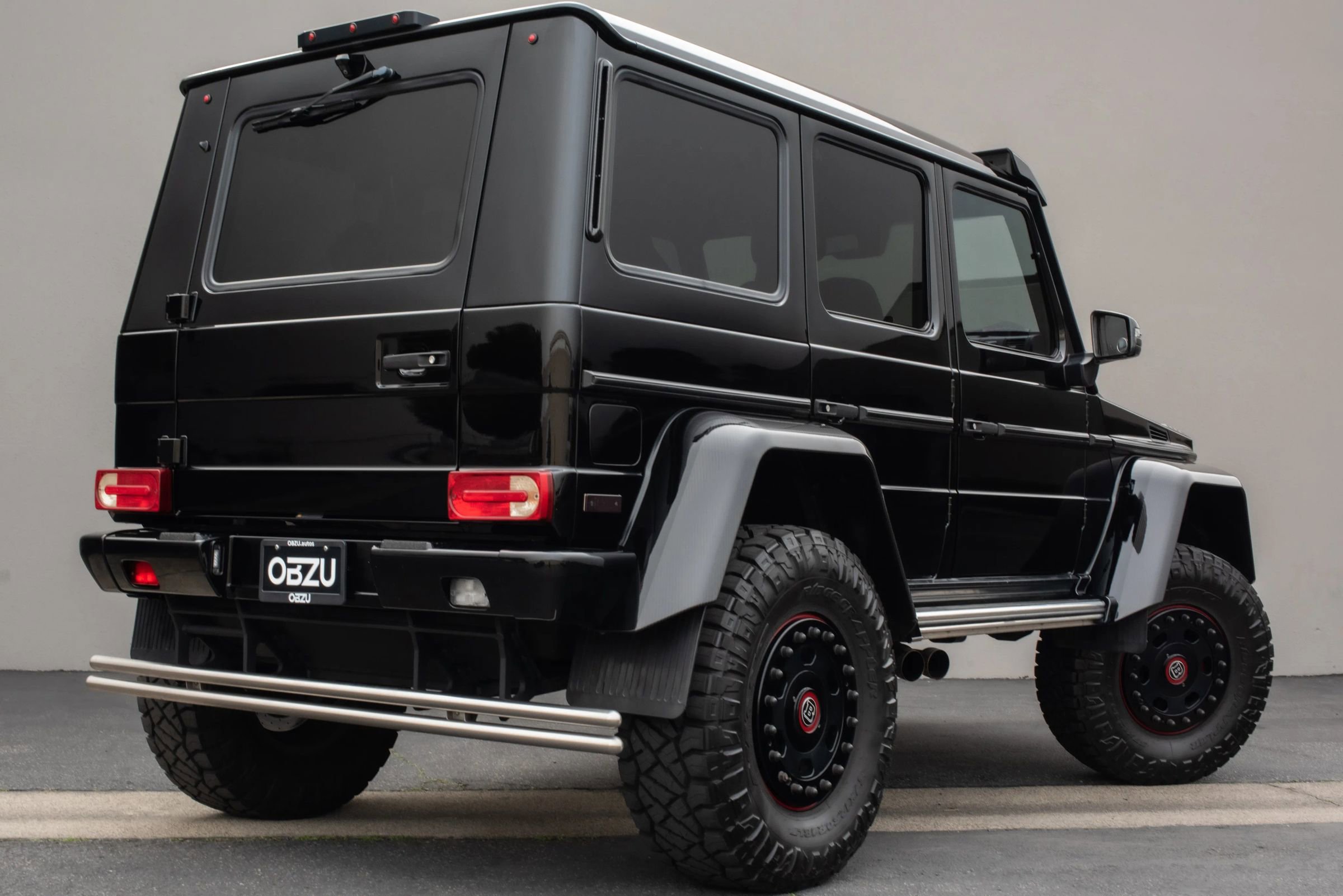 Used 2017 Mercedes-Benz G 550 Squared image 9