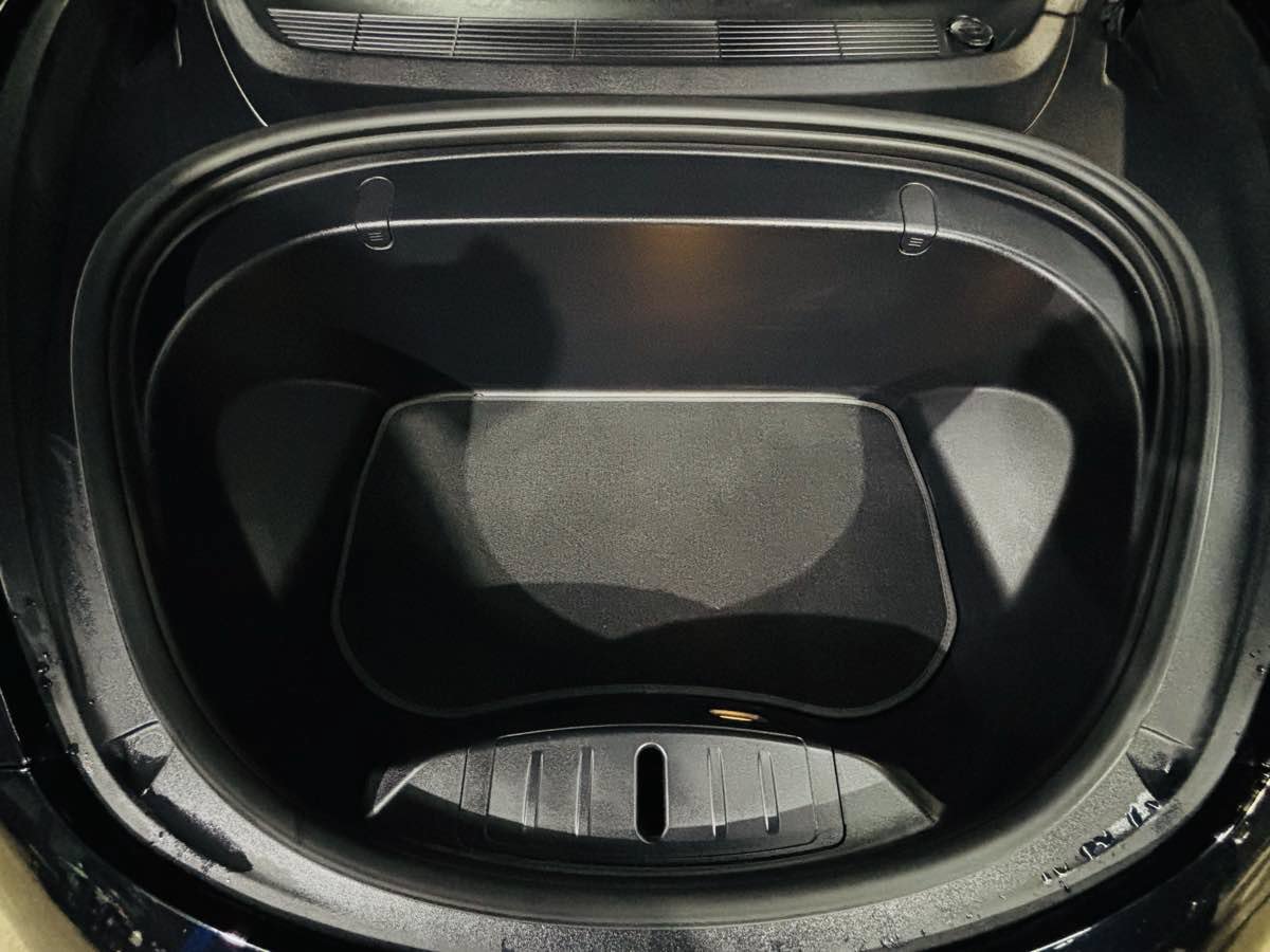 Used 2018 Tesla Model 3 Mid Range RWD image 16