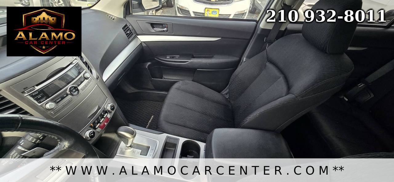 Used 2011 Subaru Outback 2.5i Premium AWD/4WD image 36