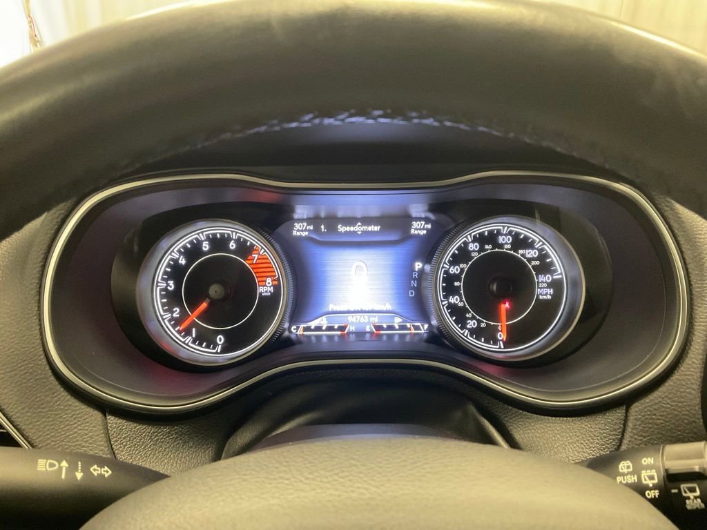 Used 2019 Jeep Cherokee Limited w/ Trailer Tow Group AWD/4WD image 15