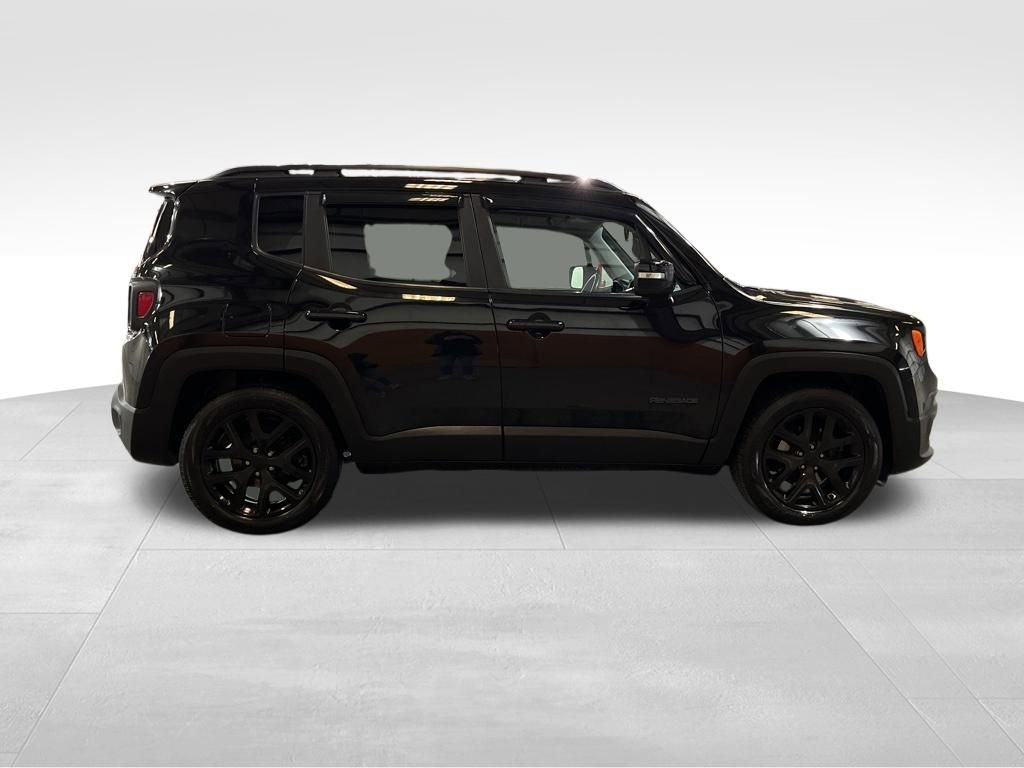 Used 2018 Jeep Renegade Altitude w/ UConnect 8.4 Nav Group image 6