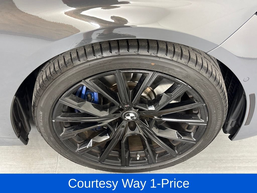Used 2021 BMW 740i w/ M Sport Package RWD image 13
