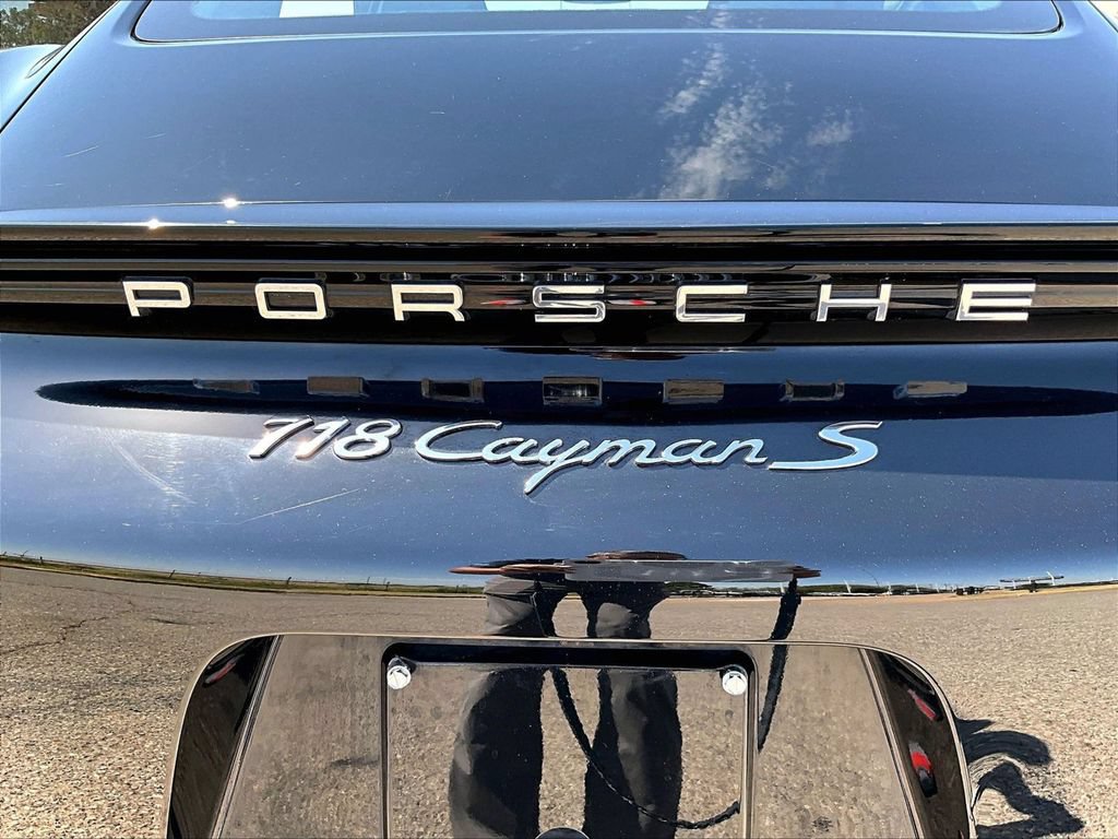 Certified 2018 Porsche 718 Cayman S RWD image 22