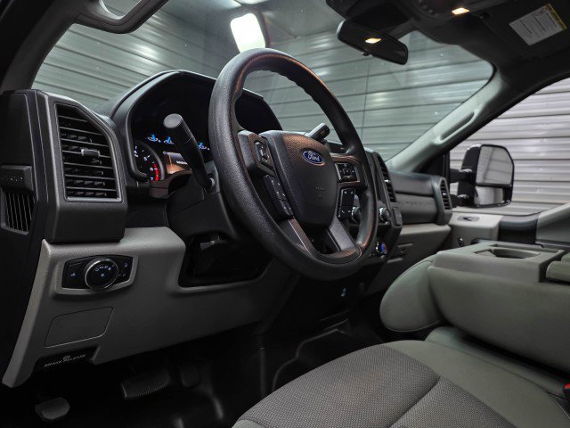 Used 2020 Ford F250 XL w/ STX Appearance Package AWD/4WD image 14