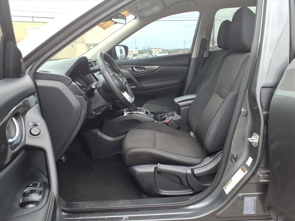 Used 2019 Nissan Rogue S w/ Special Edition Package image 15