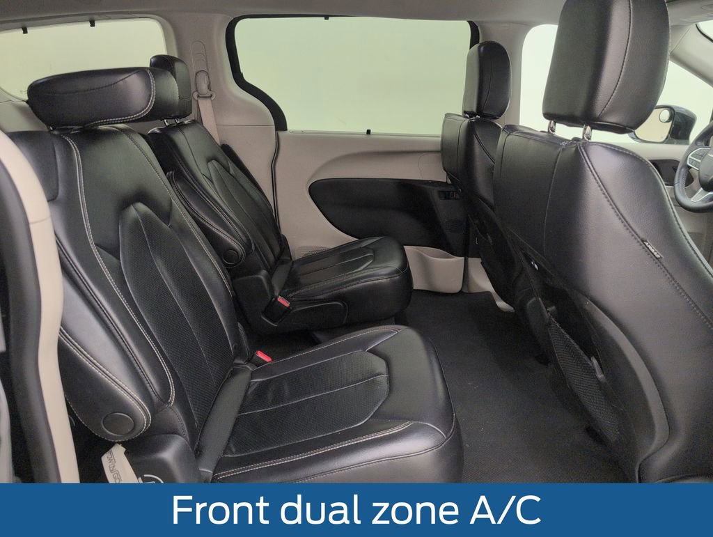 Used 2022 Chrysler Pacifica Touring-L FWD image 16