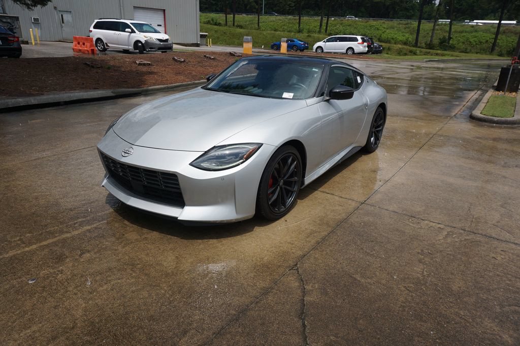 Used 2025 Nissan Z Performance w/ Floor Mat Package RWD image 20