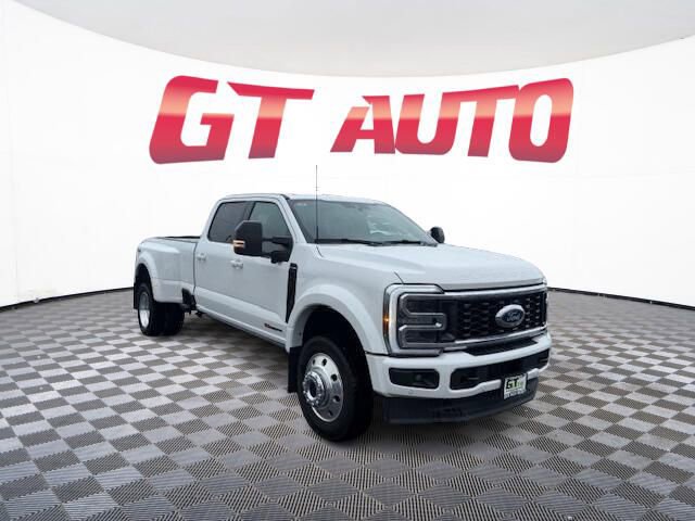 Used 2025 Ford F450 Platinum w/ FX4 Off-Road Package image 1