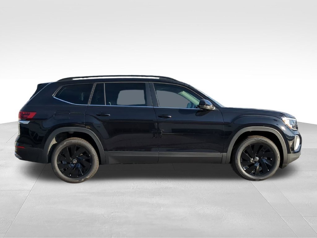 New 2026 Volkswagen Atlas SE FWD image 3