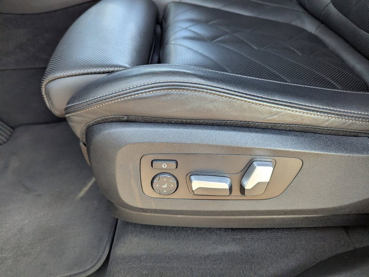 Used 2023 BMW X5 sDrive40i image 30