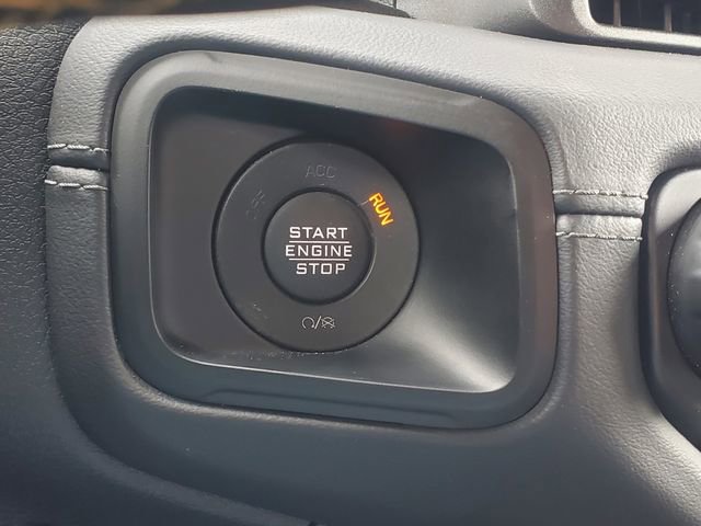 Used 2024 Jeep Wrangler Sahara image 20