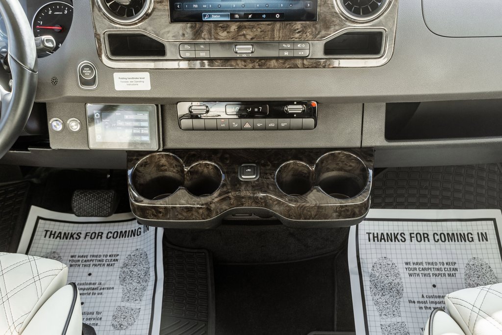 Used 2022 Mercedes-Benz Sprinter 3500 image 10